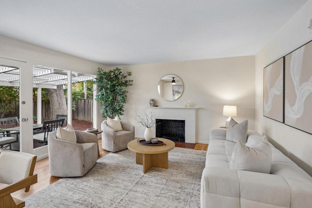 1256 Susan Way