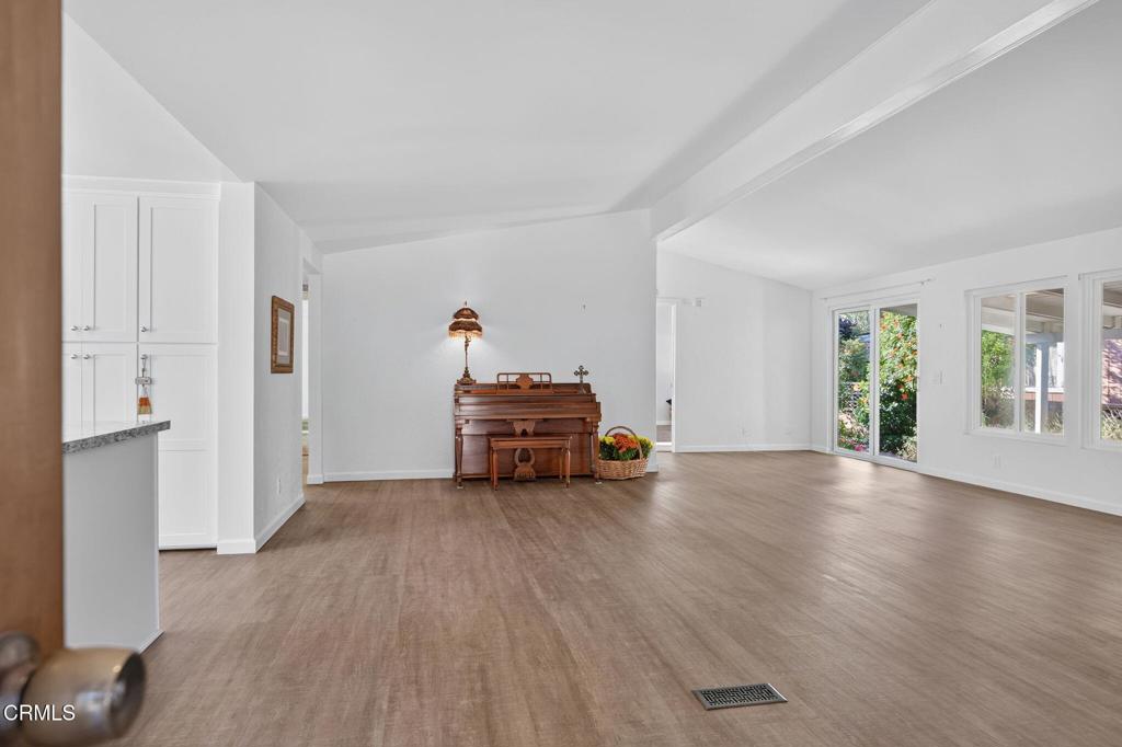 975 W Telegraph Road 126