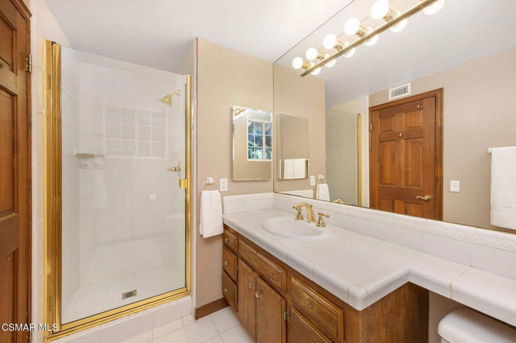 Foxmoor-706 - 706 - Residential