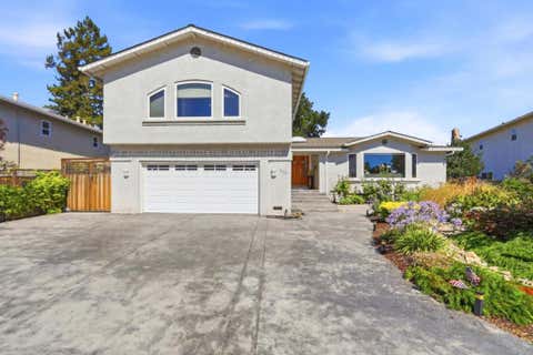 Photo of 6124 Corte De La Reina, San Jose, CA 95120 (MLS # ML82055076)