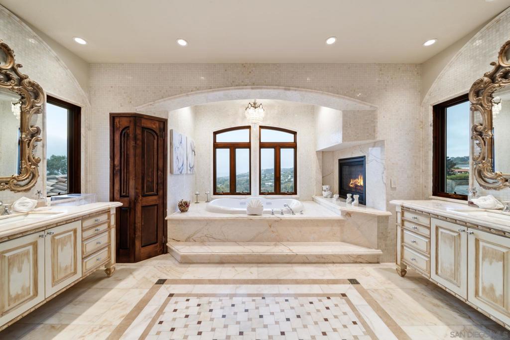 La Jolla - Residential Lease