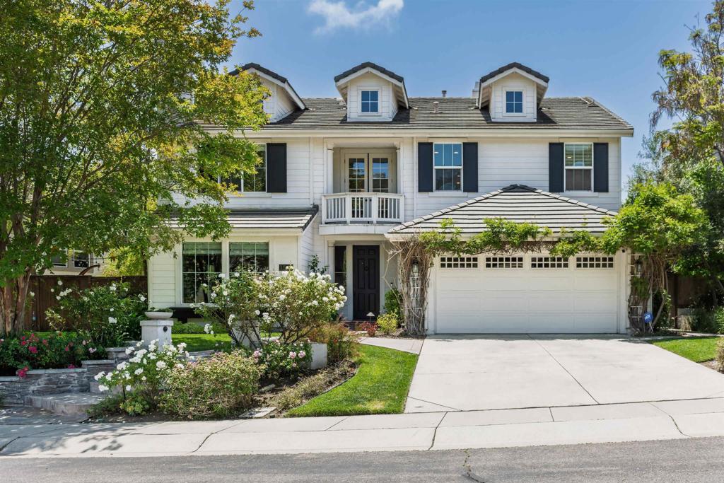 1569 Glencrest Drive