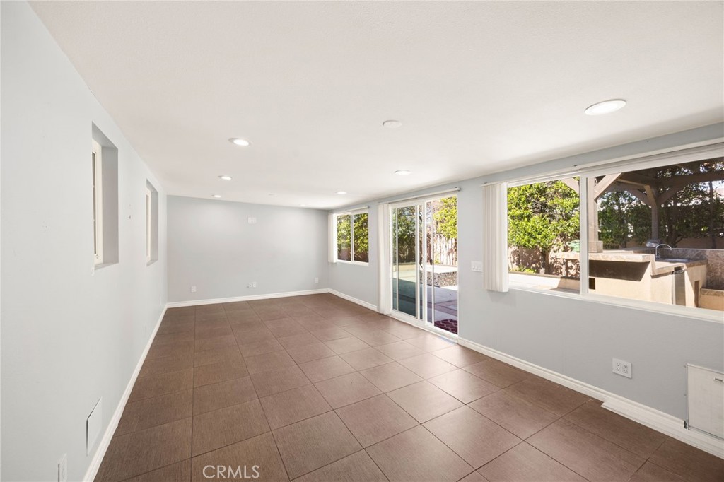 unknown - Residential Lease