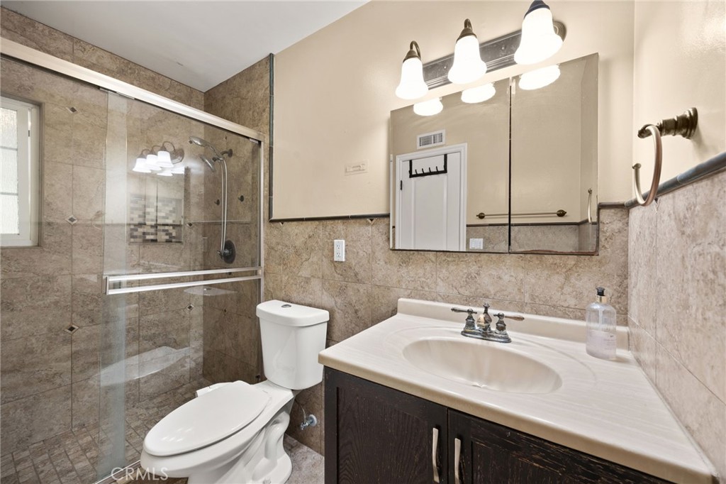 unknown - Residential Lease