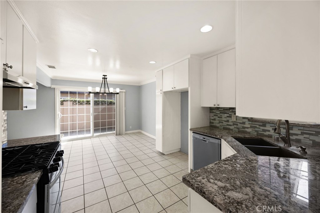 unknown - Residential Lease