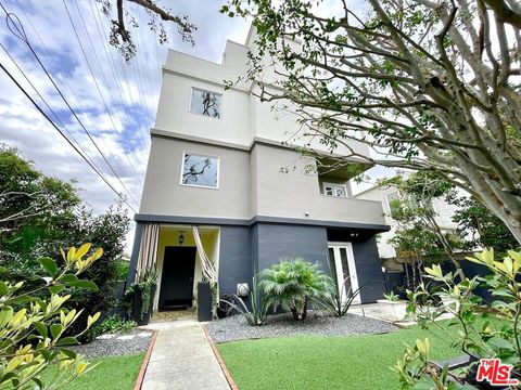 Photo of 36 ANCHORAGE Street #1, Marina Del Rey, CA 90292 (MLS # 26657497)