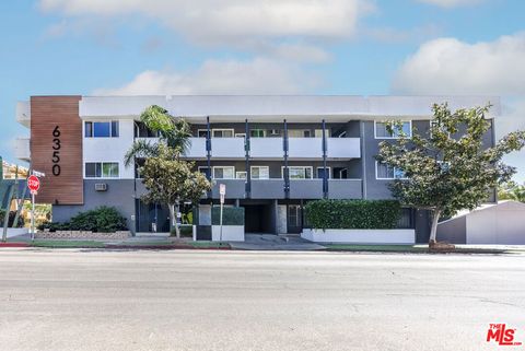 Photo of 6350 Willoughby Avenue #9, Los Angeles, CA 90038 (MLS # 26862915)