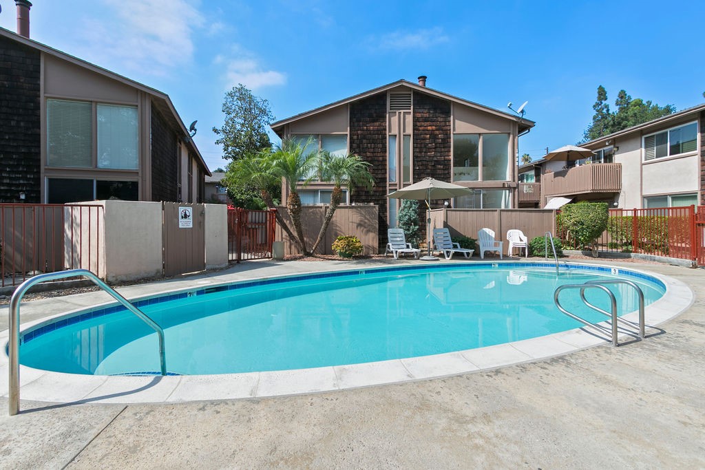 The Redwoods (REDW) - Residential