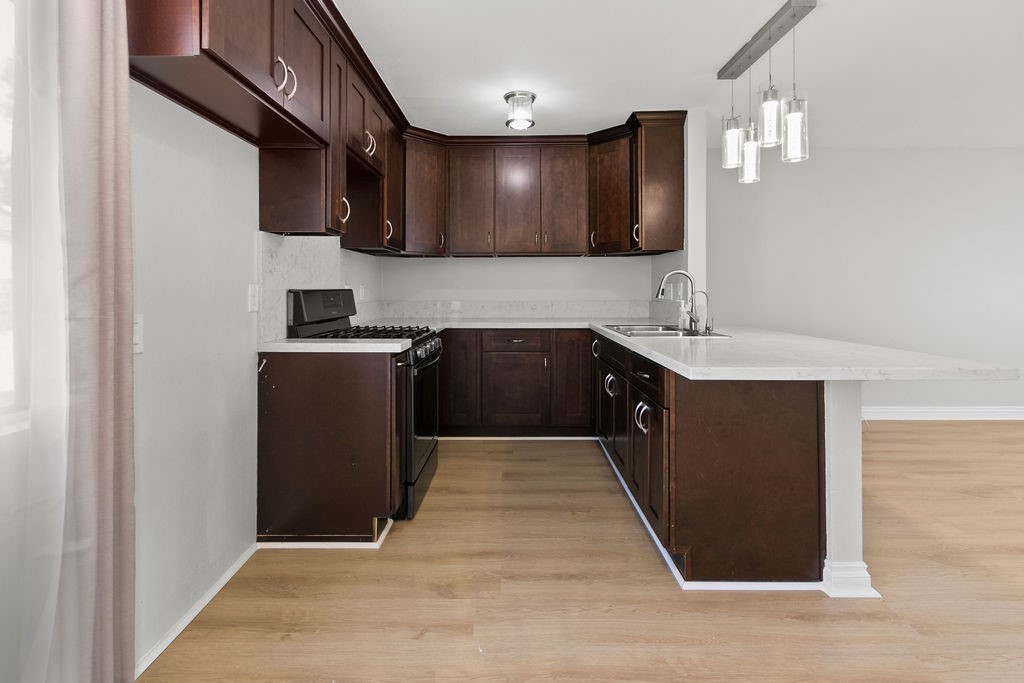 The Redwoods (REDW) - Residential