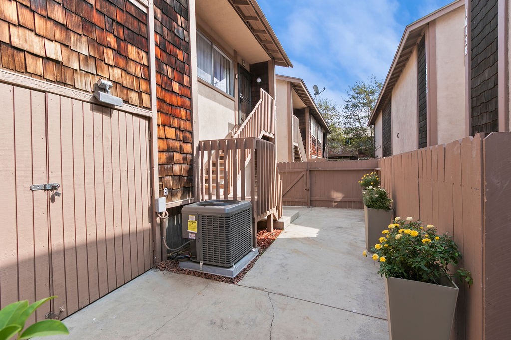 The Redwoods (REDW) - Residential