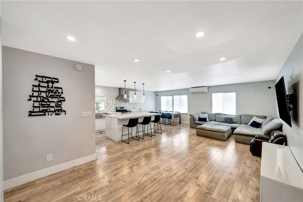 23777 Mulholland Hwy SPC 153
