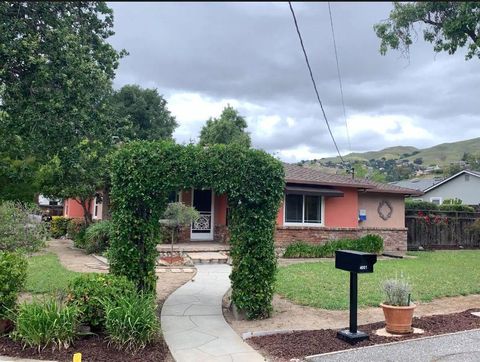 Photo of 4001 Golf Dr. DR, San Jose, CA 95127 (MLS # ML82043535)
