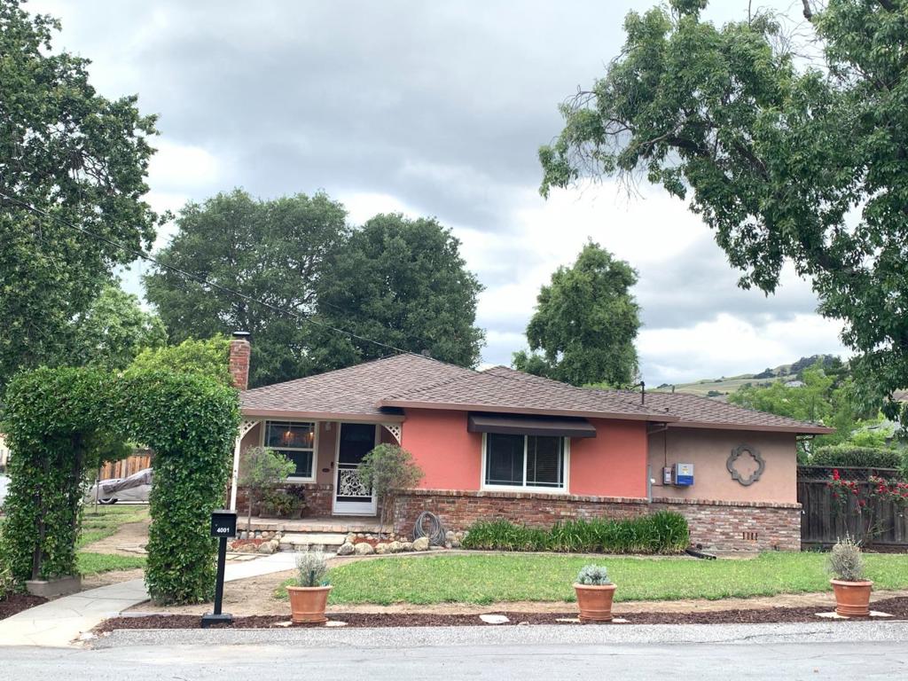 4001 Golf Dr.