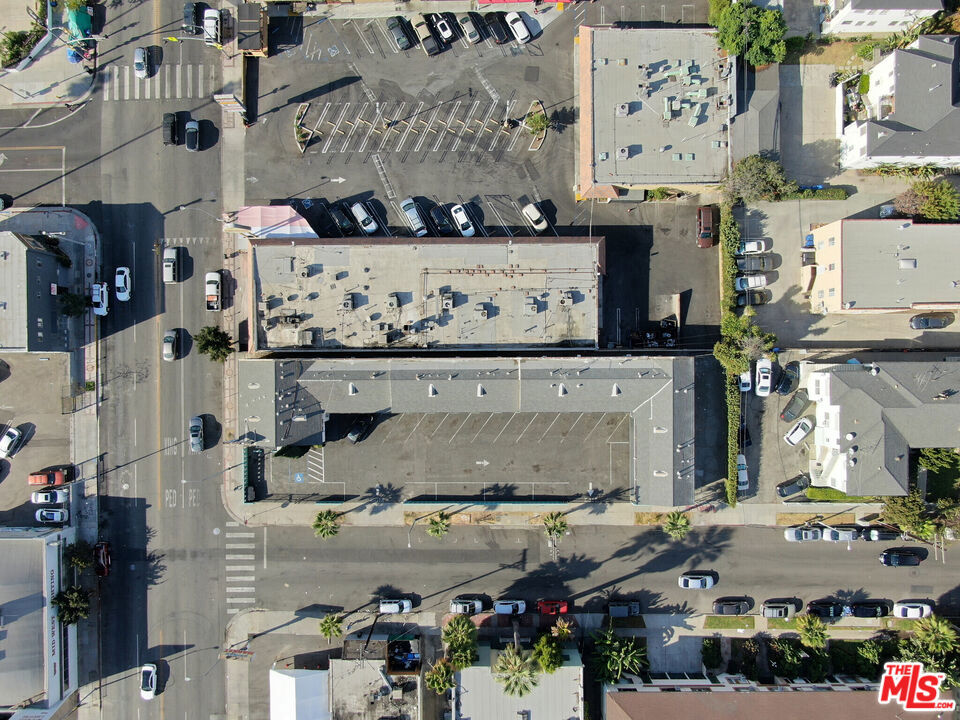 5251 Hollywood Boulevard