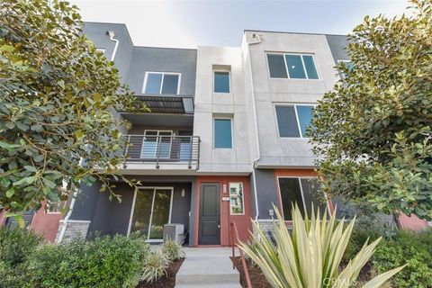 Photo of 106 Unity, Irvine, CA 92614 (MLS # OC25279318)