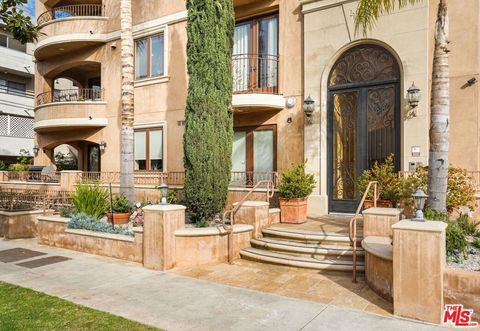 Photo of 420 S HAMEL Road #PH1, Los Angeles, CA 90048 (MLS # 26708439)