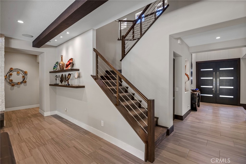 21 Roadrunner Court