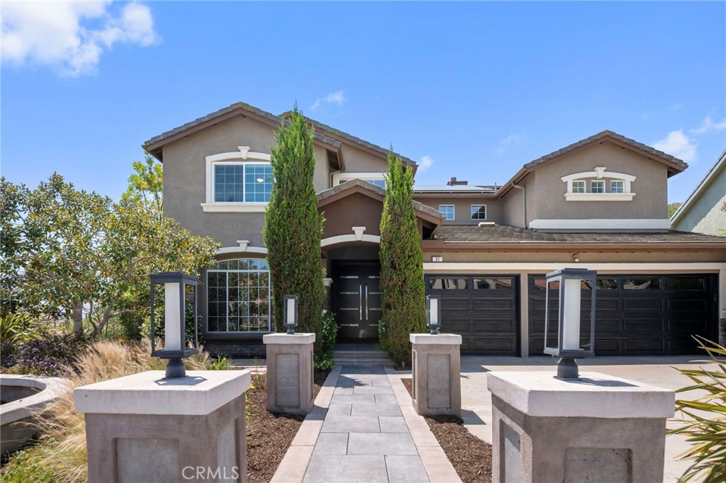 21 Roadrunner Court