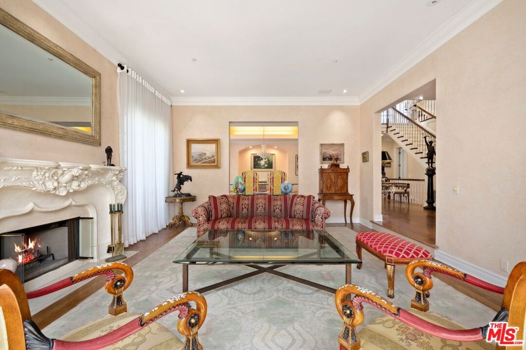 332 S Mccarty Drive