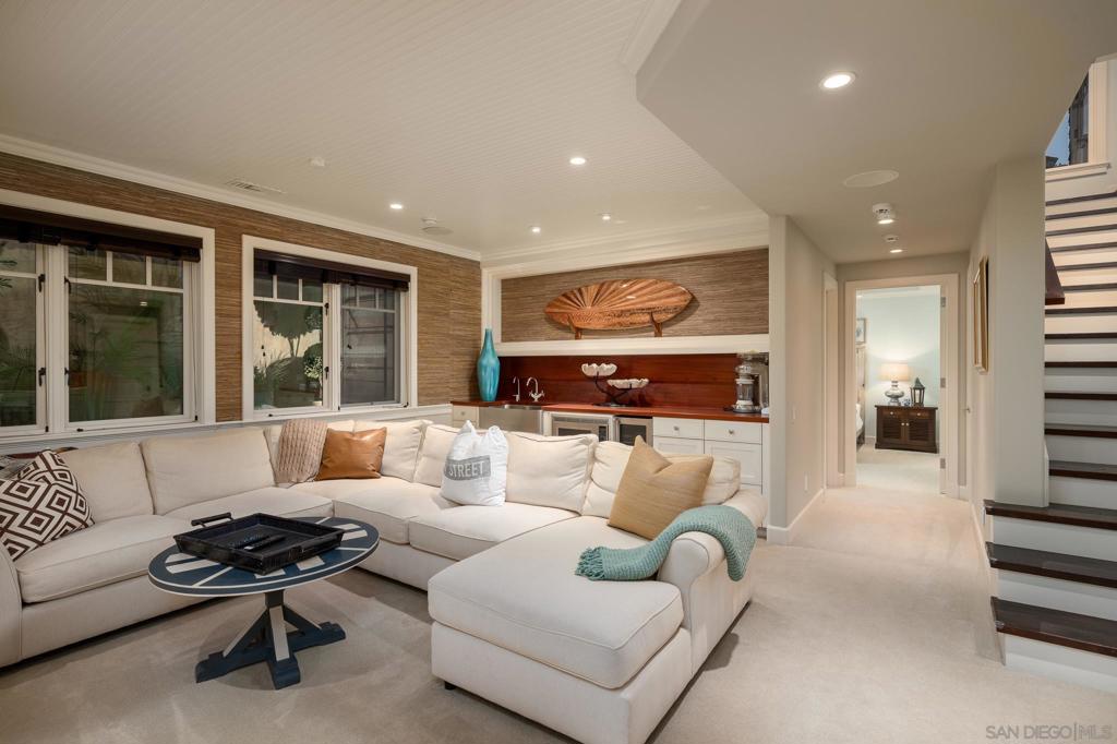 Del Mar - Residential Lease