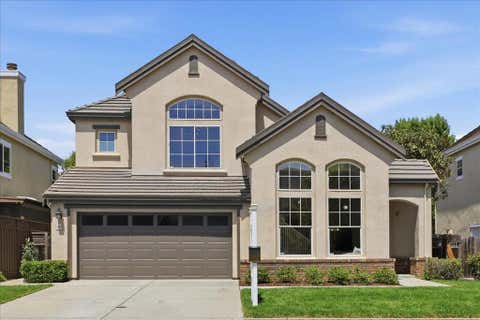 Photo of 565 Cherrywood Drive, Sunnyvale, CA 94087 (MLS # ML82058263)