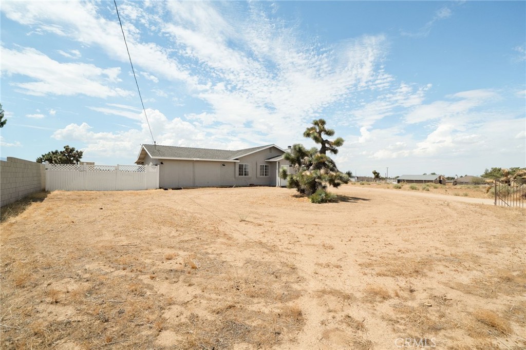 9846 Sunny Vista Road