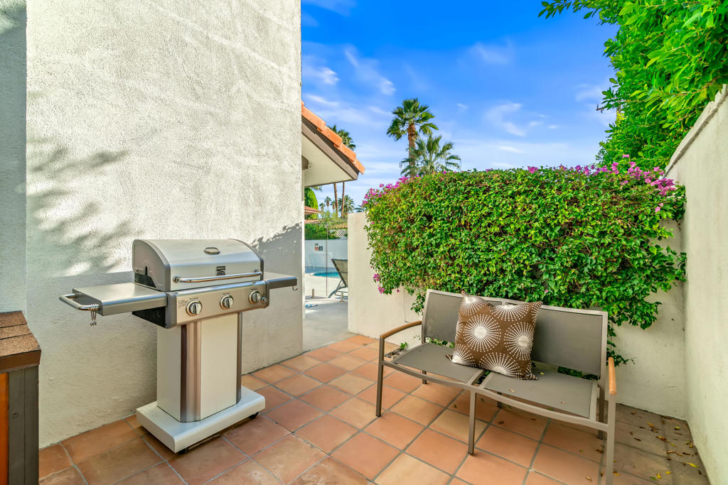 Tennis Club - Residential