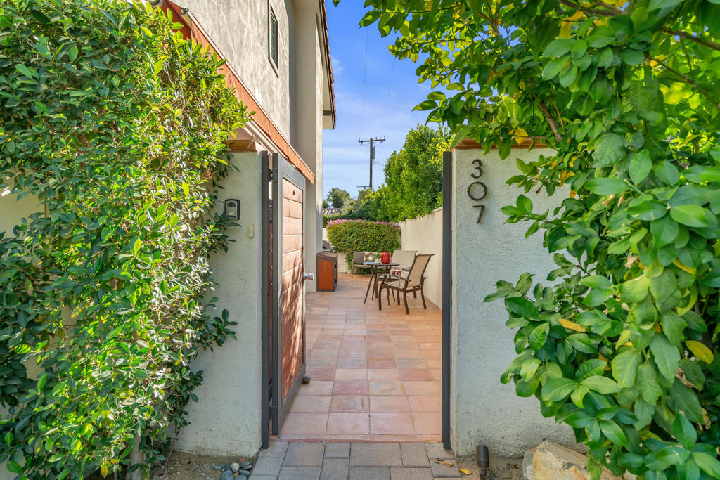 Tennis Club - Residential