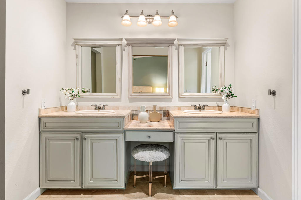 Tennis Club - Residential