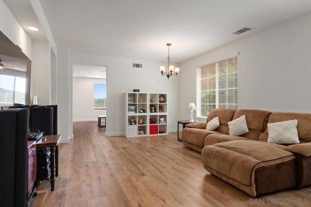 13233 Petunia Way