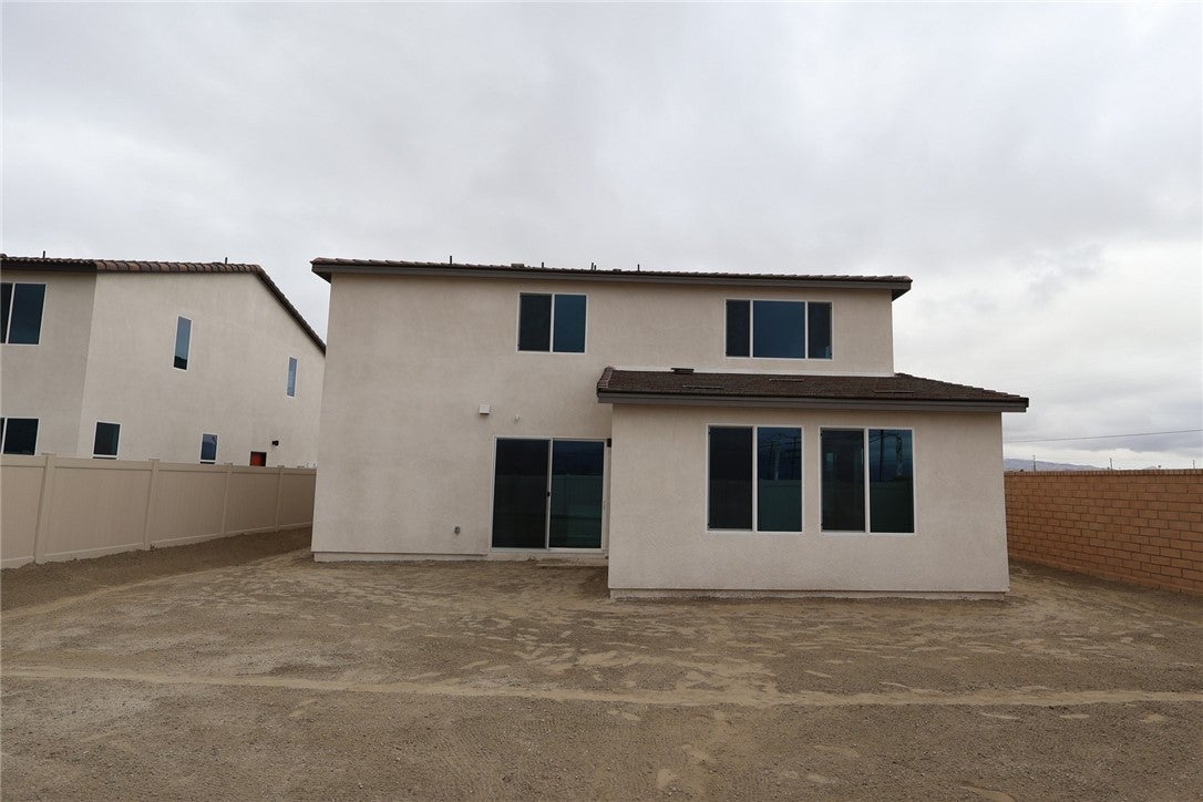 868 Railway Lane