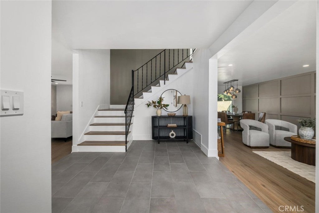 4297 Candleberry