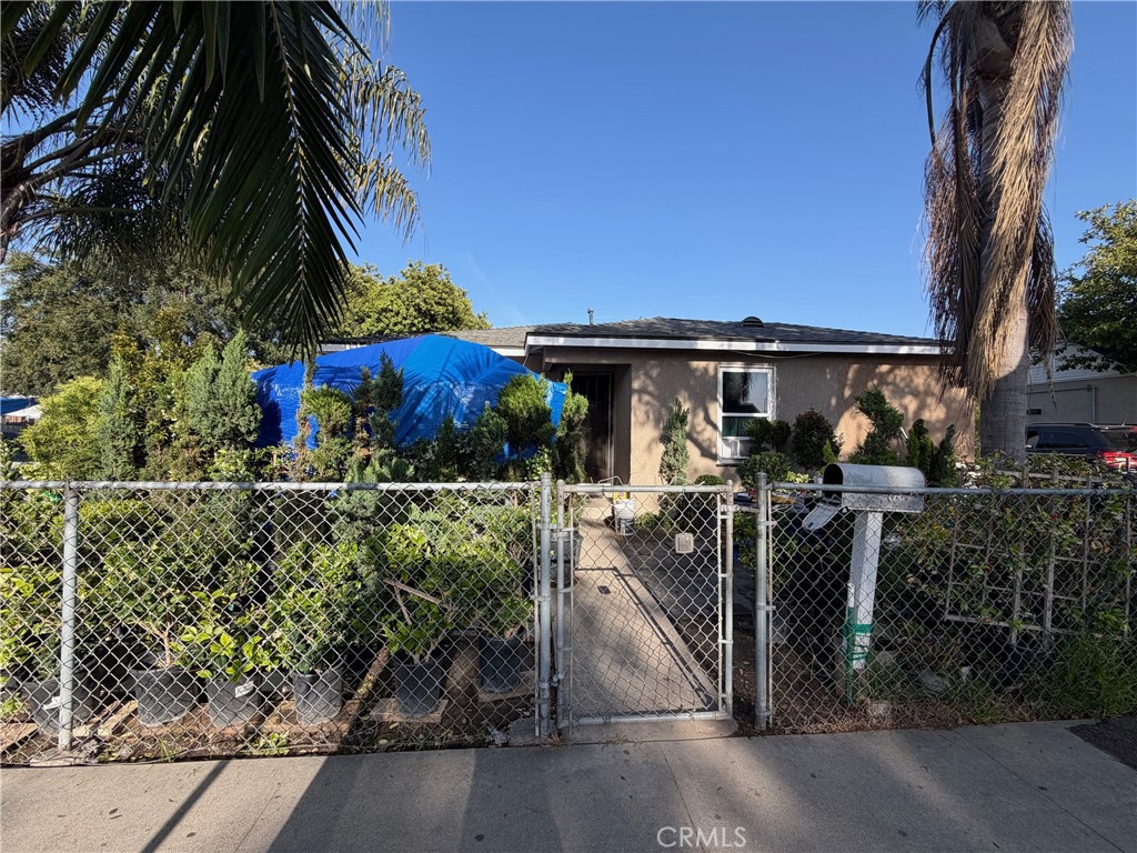 1621 S Diamond
