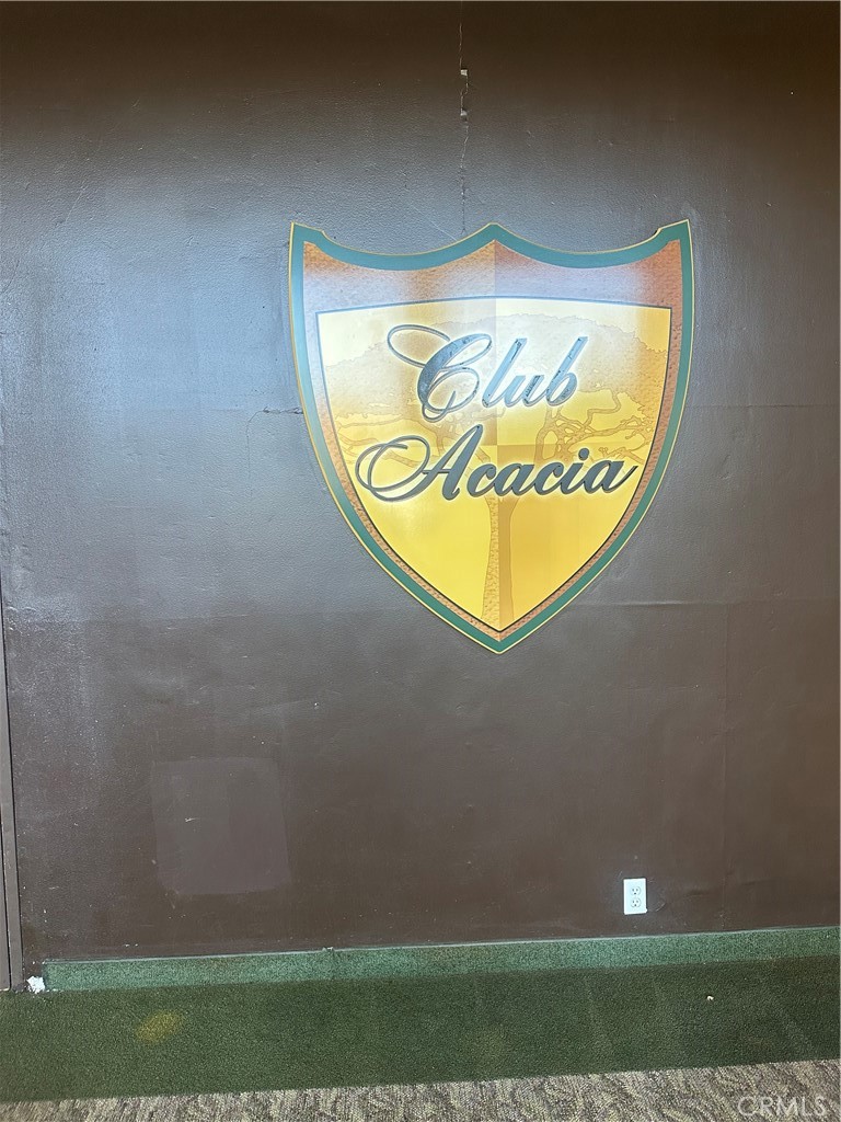 400 N ACACIA Avenue B24