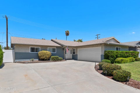Photo of 1607 Edmund Street, Simi Valley, CA 93065 (MLS # 226004524)