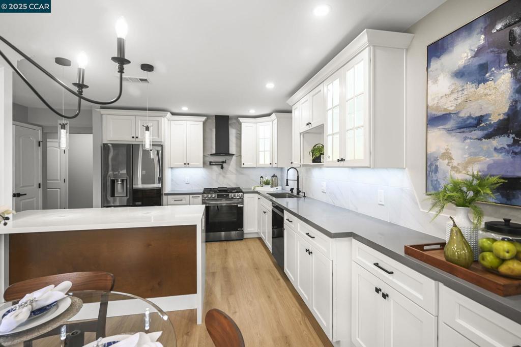 ROSSMOOR - Residential