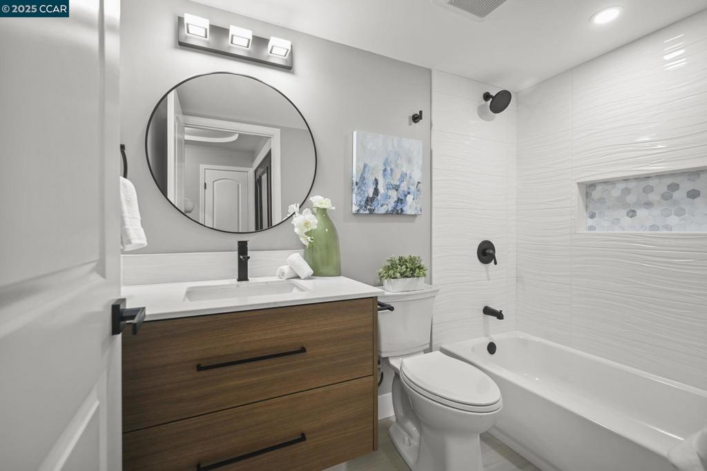 ROSSMOOR - Residential