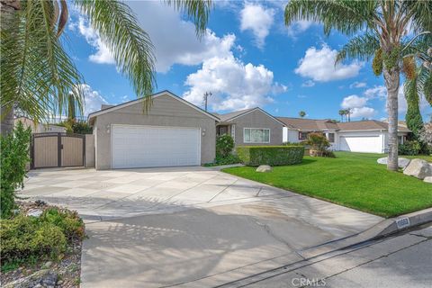Photo of 11552 Reva Dr, Garden Grove, CA 92840 (MLS # OC26065463)