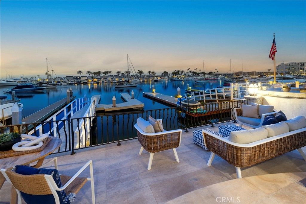 Photo of 339 Via Lido Soud, Newport Beach, CA 92663 (MLS # NP25267911)