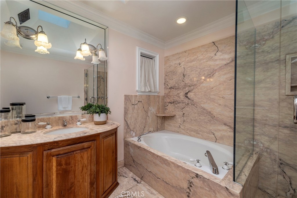 Lido Island (LIDO) - Residential