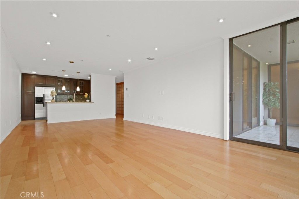 Photo of 121 S Hope Street #318, Los Angeles, CA 90012 (MLS # OC26086831)