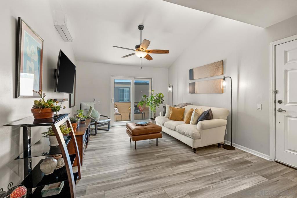 5402 Balboa Arms 415
