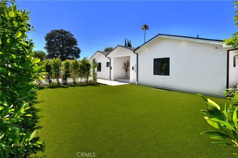 Photo of 23409 Friar ST, Woodland Hills, CA 91367 (MLS # SR26129220)
