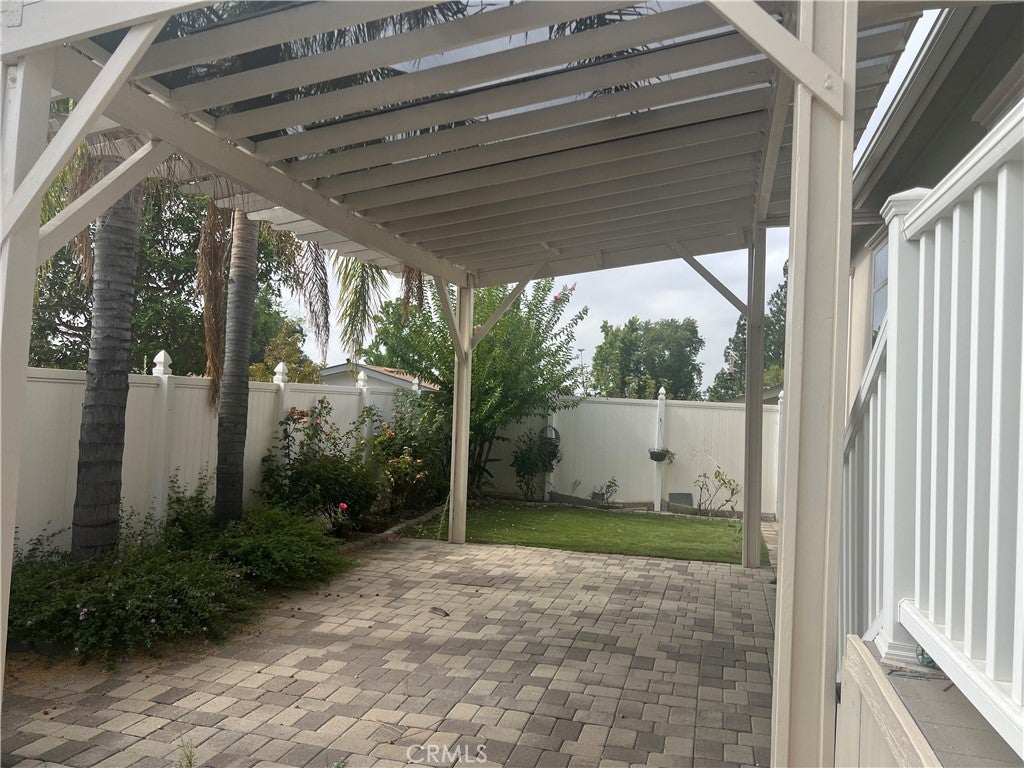 15455 Glenoaks Boulevard 315