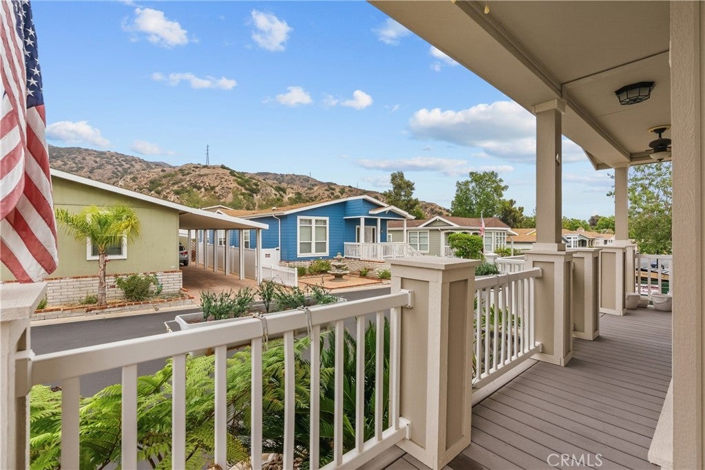 15455 Glenoaks Boulevard 315