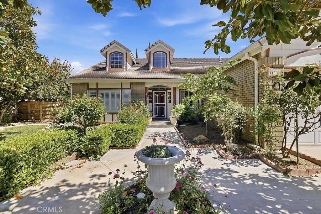 Photo of 41830 Stratford Circle, Palmdale, CA 93551 (MLS # SR26071132)