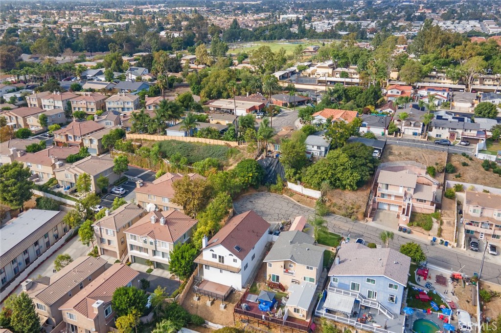 La Habra Knolls - Residential