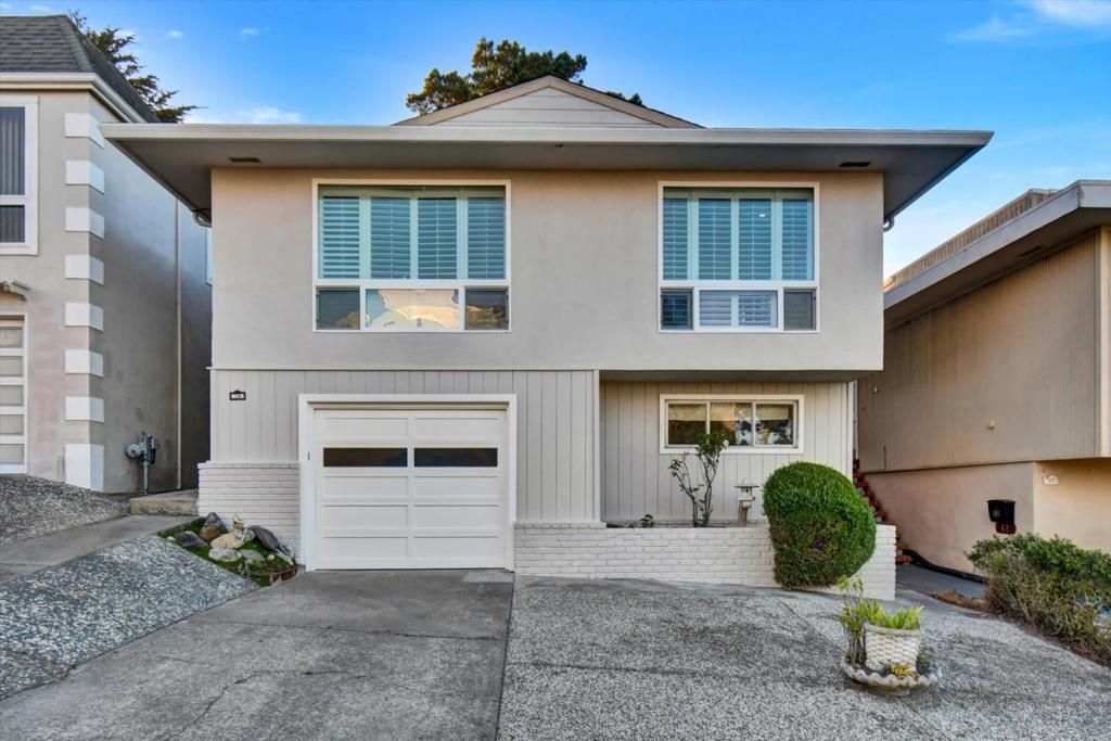 Photo of 16 Christopher Court, Daly City, CA 94015 (MLS # ML82008151)