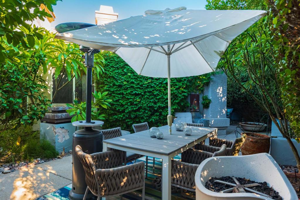 Laguna De La Paz - Residential