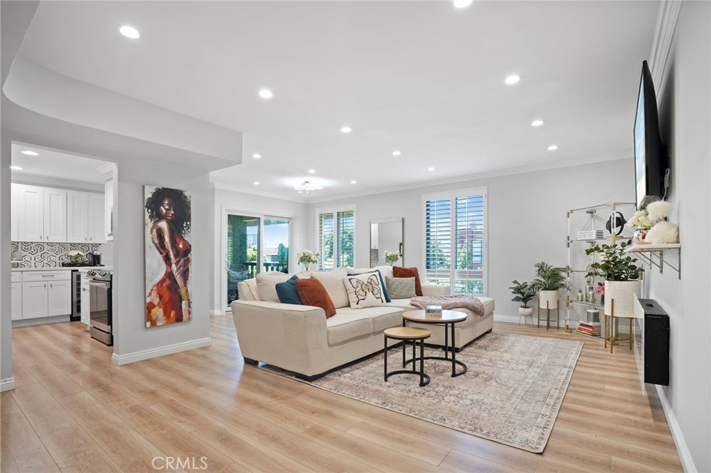 510 N Jackson Street 301